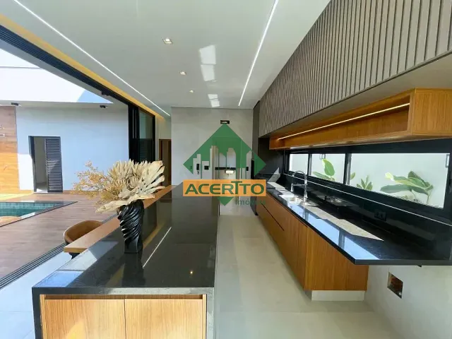 Casa com 360m² 3 quartos e 5 banheiros, à venda, no bairro Novo Umuarama em Araçatuba