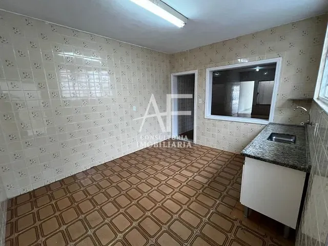 Casa com 250m² 5 quartos e 3 banheiros, à venda, no bairro Independência em Taubaté