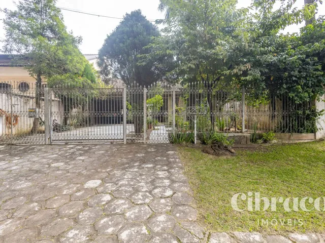 Casa 4 quartos e 2 banheiros, à venda, no bairro Bacacheri em Curitiba
