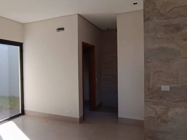 Casa com 250m² 3 quartos e 2 banheiros, à venda, no bairro Jardim Vila Rica em Cambé