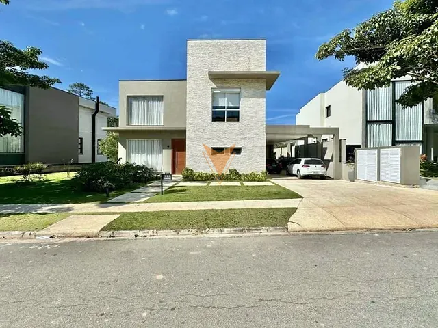 Casa 3 quartos e 5 banheiros, à venda, no bairro Moinho Velho em Cotia