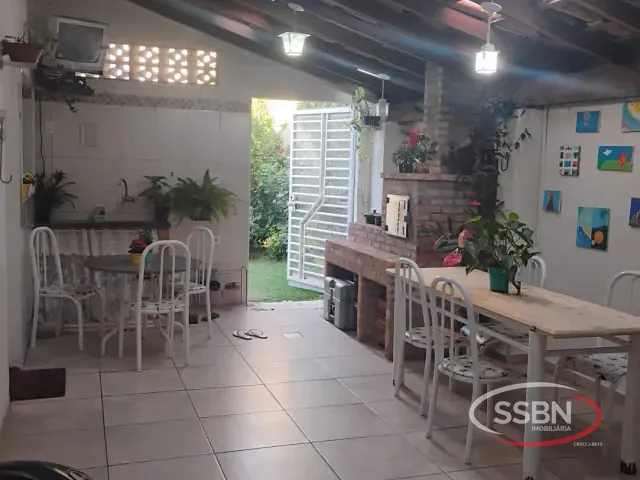 Casa 2 quartos e 2 banheiros, à venda, no bairro Jardim Santa Rita I em Nova Odessa