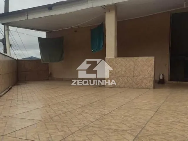 Casa com 405m² 4 quartos e 2 banheiros, à venda, no bairro Km 18 em Osasco