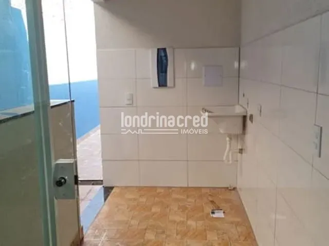 Casa com 150m² 3 quartos e 2 banheiros, à venda, no bairro Jardim Acapulco em Londrina