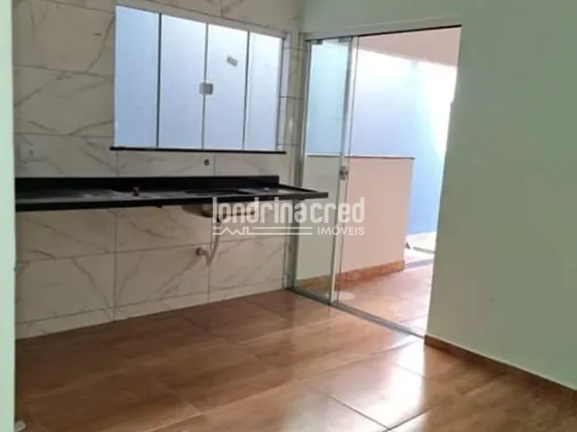 Casa com 150m² 3 quartos e 2 banheiros, à venda, no bairro Jardim Acapulco em Londrina