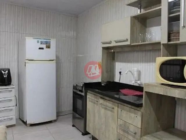 Casa com 175m² 3 quartos e 1 banheiro, para alugar, no bairro Jardim Carvalho em Porto Alegre