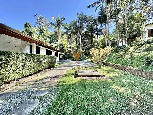 Casa 3 quartos e 4 banheiros, à venda ou para alugar, no bairro Algarve em Cotia