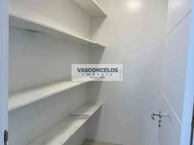 Casa com 450m² 4 quartos e 6 banheiros, à venda, no bairro Jardim do Golfe em São José dos Campos