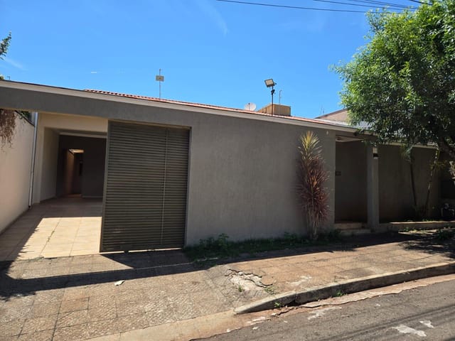 Foto do Casa - Casa para venda e Locação, 03 quartos (01 suíte) 155 m² útil, churrasqueira, Residencial José B Almeida, Londrina, PR | ZBM NEGOCIOS IMOBILIARIOS