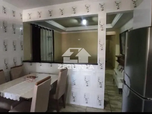Casa com 155m² 4 quartos e 5 banheiros, à venda, no bairro Munhoz Junior em Osasco