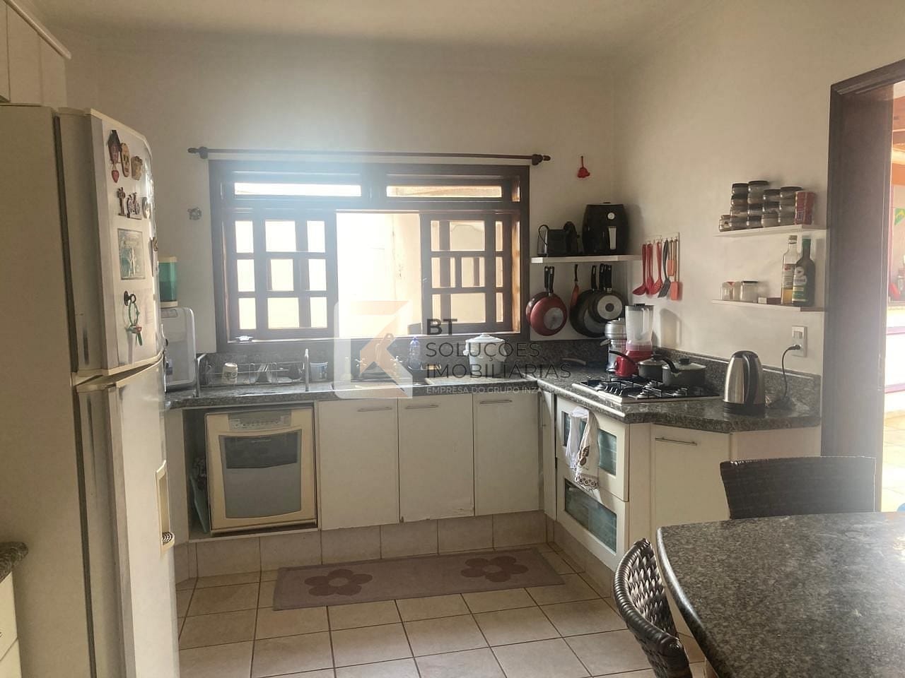 Casa, 3 quartos, 250 m² - Foto 9