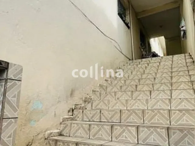 Casa 5 quartos e 5 banheiros, à venda, no bairro Jardim Ana Estela em Carapicuíba
