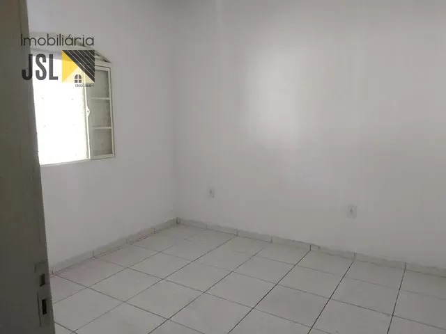 Casa com 98m² 2 quartos e 1 banheiro, à venda, no bairro Vila Santos em Caçapava