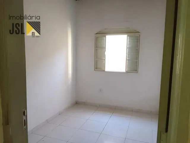 Casa com 98m² 2 quartos e 1 banheiro, à venda, no bairro Vila Santos em Caçapava