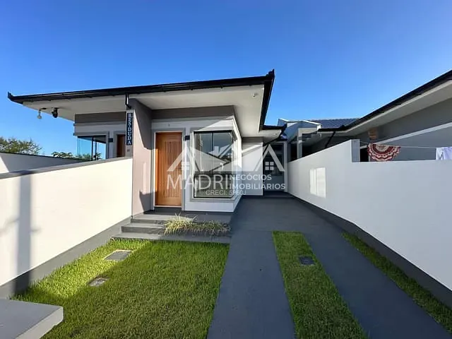 Casa 2 quartos e 1 banheiro, à venda, no bairro Forquilhas em São José