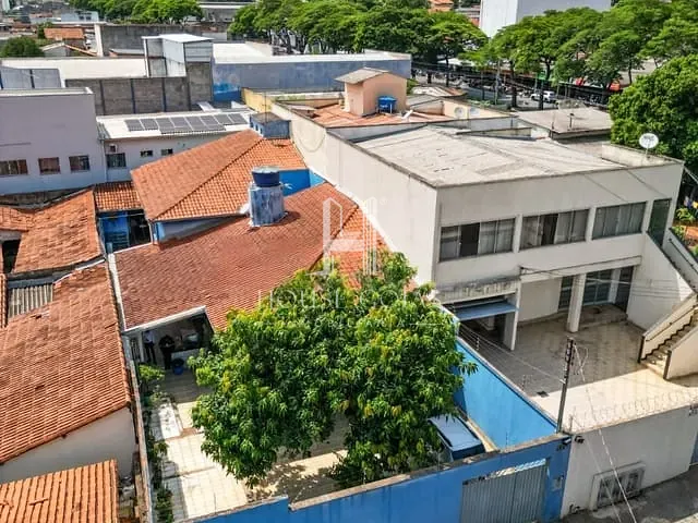 Casa com 366m² 4 quartos e 2 banheiros, à venda, no bairro Vila Viana em Goiânia
