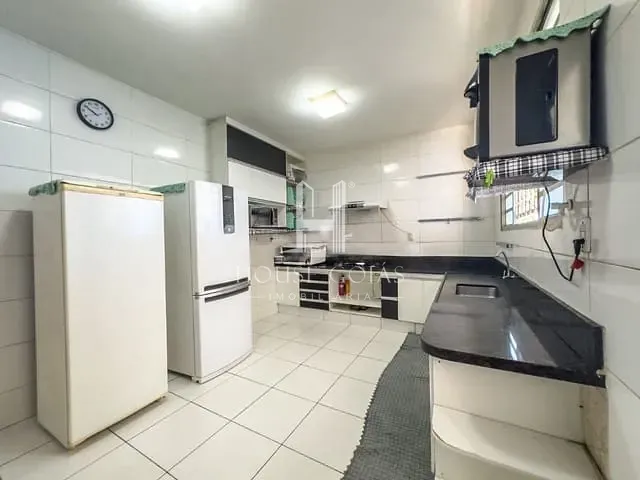 Casa com 366m² 4 quartos e 2 banheiros, à venda, no bairro Vila Viana em Goiânia