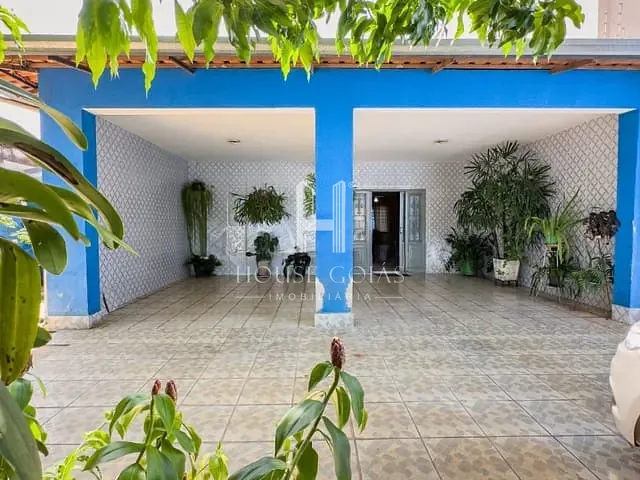 Casa com 366m² 4 quartos e 2 banheiros, à venda, no bairro Vila Viana em Goiânia