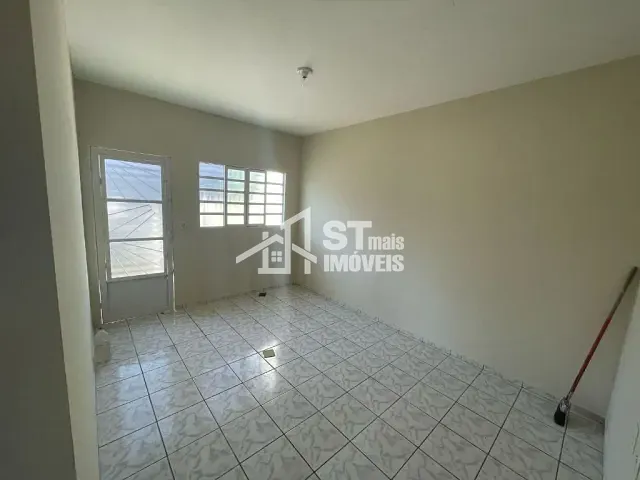 Casa com 273m² 2 quartos e 1 banheiro, para alugar, no bairro Jardim Rio Negro em Andradas