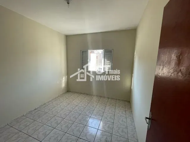 Casa com 273m² 2 quartos e 1 banheiro, para alugar, no bairro Jardim Rio Negro em Andradas