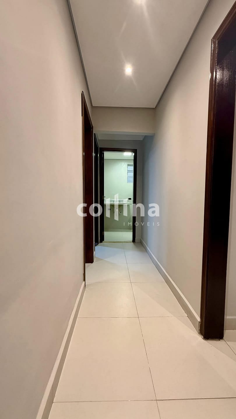 Casa à venda com 3 quartos, 10m² - Foto 3