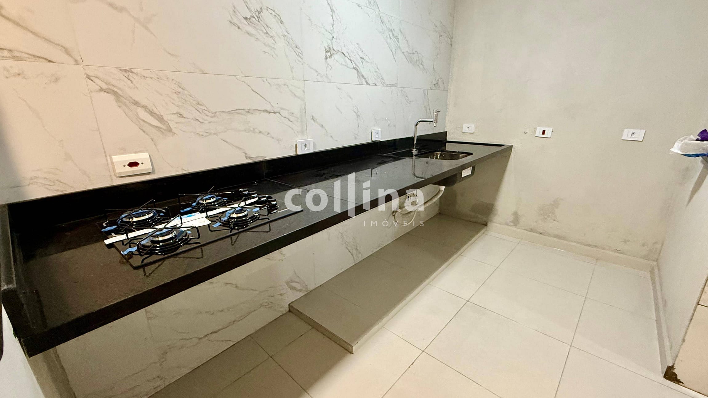 Casa à venda com 3 quartos, 10m² - Foto 8