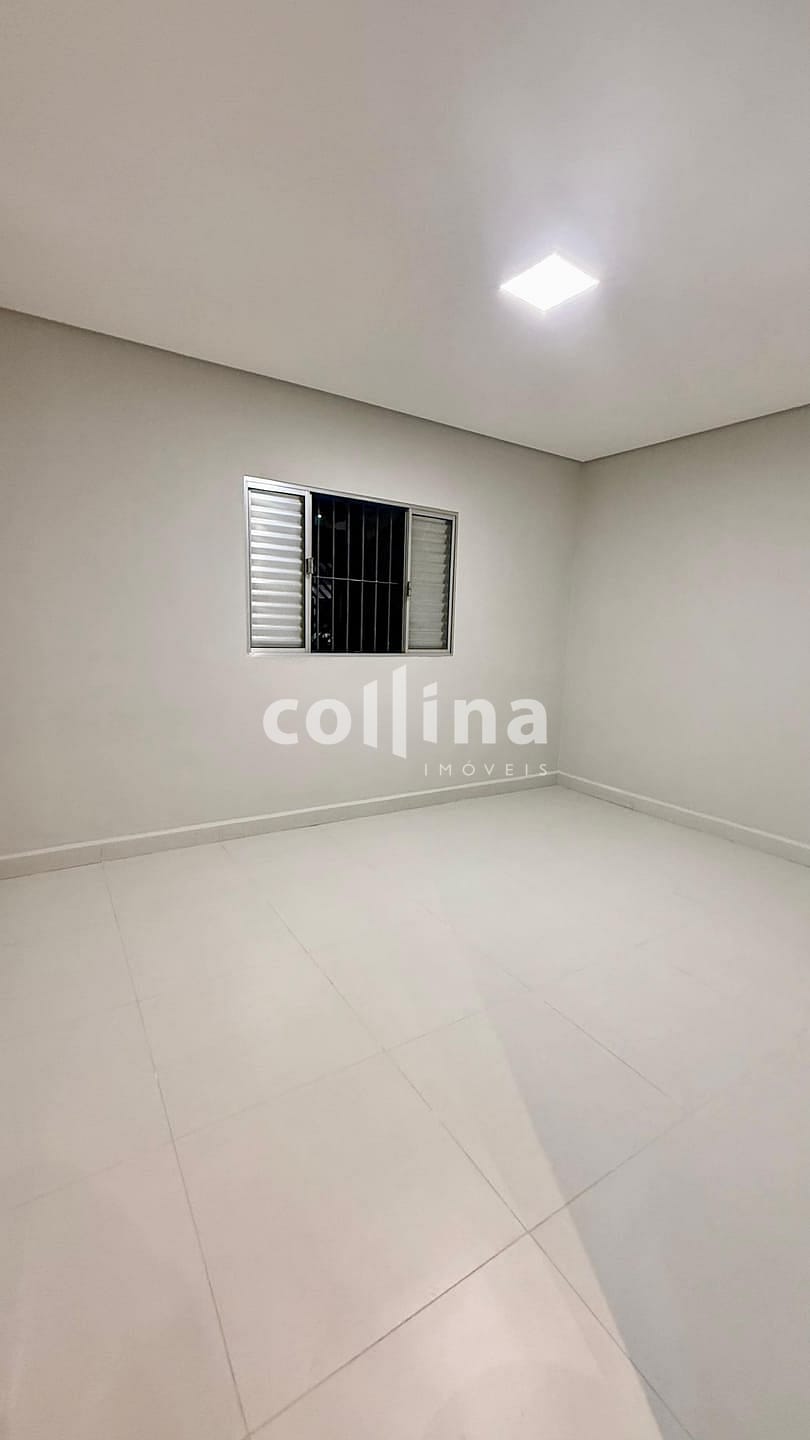 Casa à venda com 3 quartos, 10m² - Foto 5