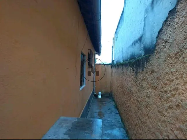 Casa com 250m² 2 quartos e 1 banheiro, à venda, no bairro Pedregulho em Guaratinguetá