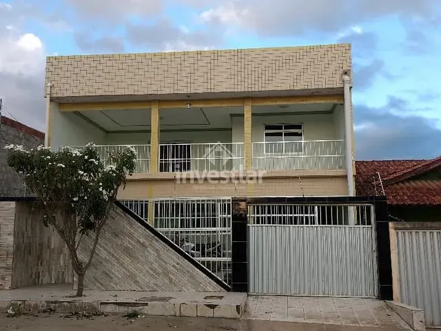 Casa com 300m² 6 quartos e 3 banheiros, à venda, no bairro Santa Cruz em Campina Grande