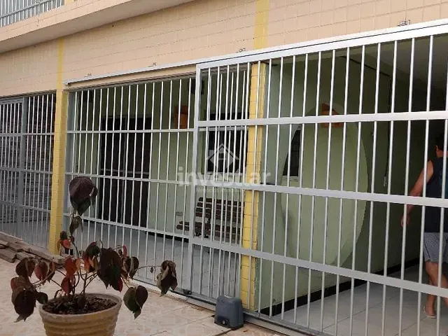 Casa com 300m² 6 quartos e 3 banheiros, à venda, no bairro Santa Cruz em Campina Grande