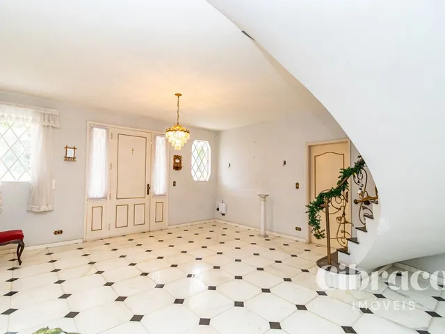 Casa 5 quartos e 5 banheiros, à venda, no bairro Seminário em Curitiba