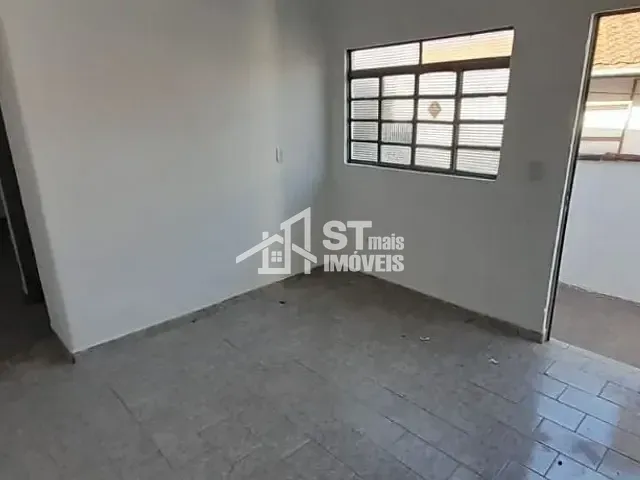 Casa com 200m² 2 quartos e 1 banheiro, para alugar, no bairro Jardim Nova Andradas em Andradas