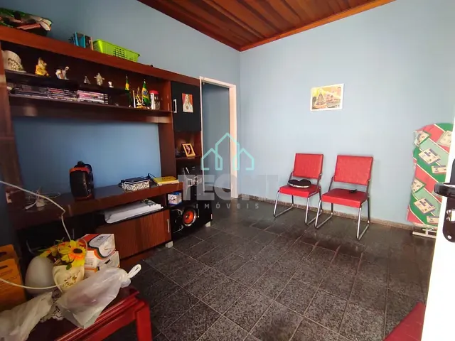 Casa com 129m² 1 quarto e 1 banheiro, à venda, no bairro Vila Jaboticabeiras em Taubaté