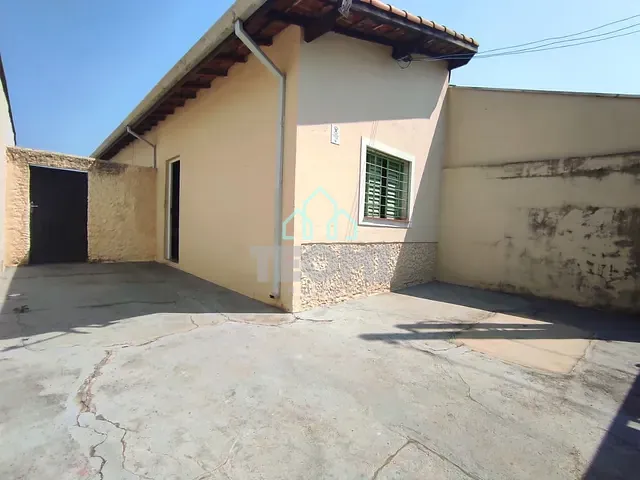 Casa com 129m² 1 quarto e 1 banheiro, à venda, no bairro Vila Jaboticabeiras em Taubaté