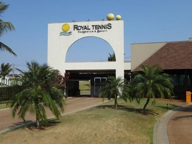 Foto do Casa - Casa para locação, Condominio Royal Tennis, Alto padrão, 04 suítes, Armários planejados, Piscina, 340 m² de construção, JD Esperança, Londrina, PR | ZBM NEGOCIOS IMOBILIARIOS