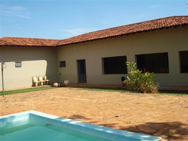 Foto do Casa - Casa com 3 dormitórios à venda, 310 m² por R$ 1.150.000,00 - Jockey Park - Uberaba/MG | ZUCATO IMOBILIARIA LTDA