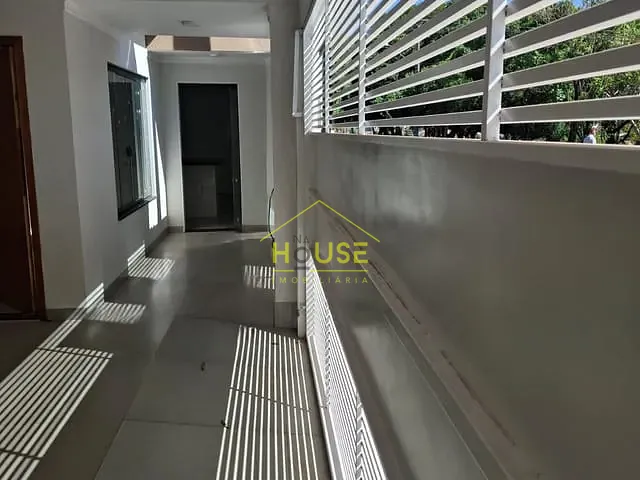 Casa com 231m² 3 quartos e 1 banheiro, à venda, no bairro JD DOS IPÊS em Valentim Gentil