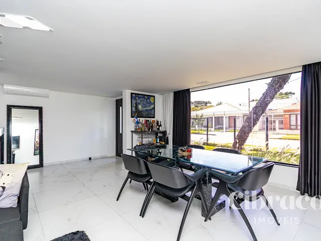 Casa 4 quartos e 2 banheiros, à venda, no bairro Jardim Social em Curitiba
