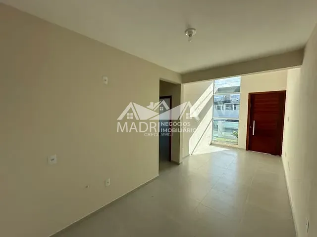 Casa 2 quartos e 2 banheiros, à venda, no bairro Forquilhas em São José