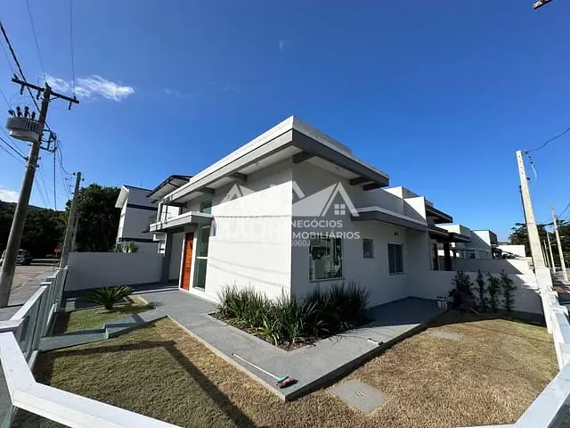 Casa 2 quartos e 2 banheiros, à venda, no bairro Forquilhas em São José