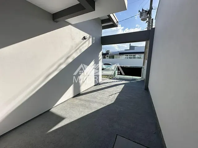 Casa 2 quartos e 2 banheiros, à venda, no bairro Forquilhas em São José