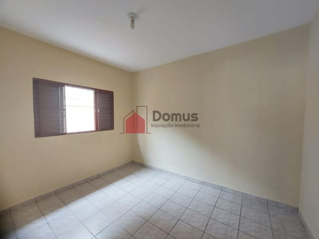 Casa com 250m², à venda, no bairro Conjunto Residencial Araretama em Pindamonhangaba