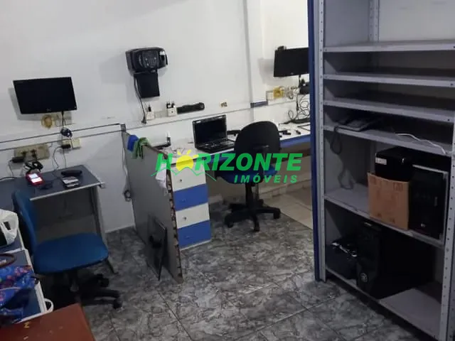 Casa com 150m² 2 quartos e 2 banheiros, à venda, no bairro Jardim Motorama em São José dos Campos