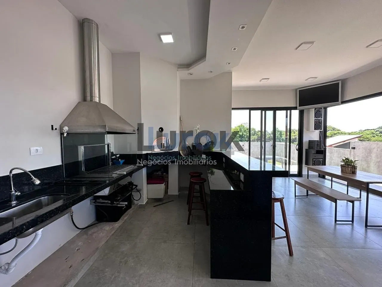 Casa, 3 quartos, 250 m² - Foto 34