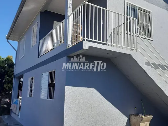 Casa com 144m² 4 quartos e 2 banheiros, à venda, no bairro Petrópolis em Concórdia