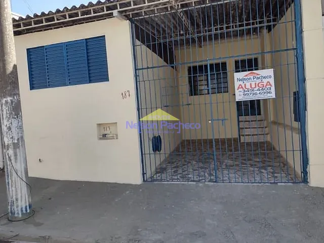 Casa com 250m² 2 quartos e 1 banheiro, para alugar, no bairro Jardim Maria Amélia em Capivari