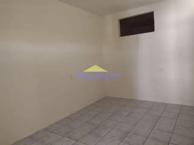 Casa com 250m² 2 quartos e 1 banheiro, para alugar, no bairro Jardim Maria Amélia em Capivari