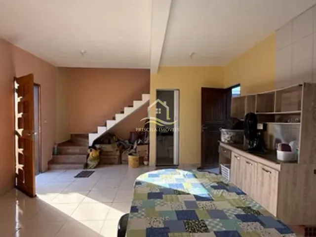 Casa com 110m² 2 quartos e 2 banheiros, à venda, no bairro Boraceia em Bertioga