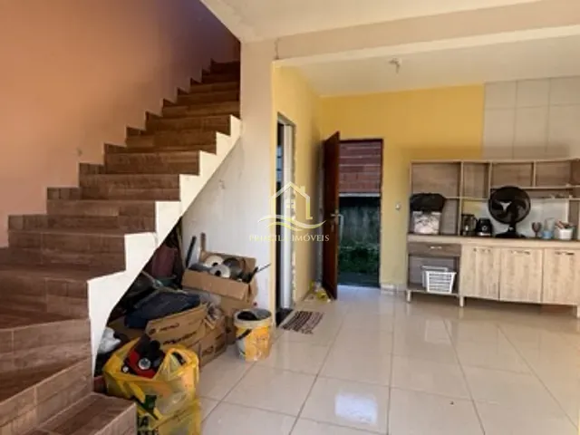 Casa com 110m² 2 quartos e 2 banheiros, à venda, no bairro Boraceia em Bertioga