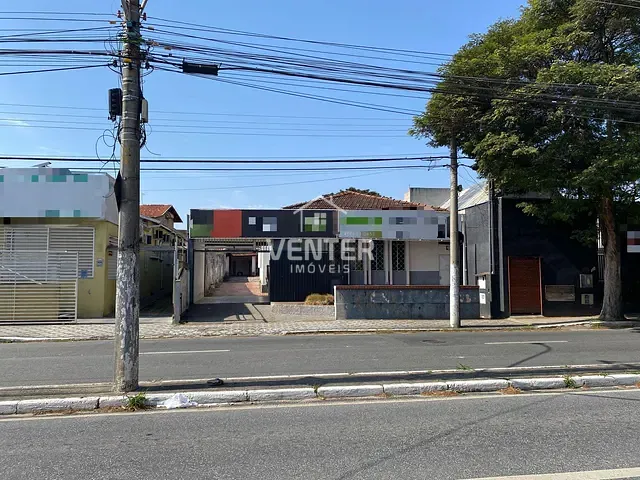 Casa à venda, no bairro Centro em Taubaté